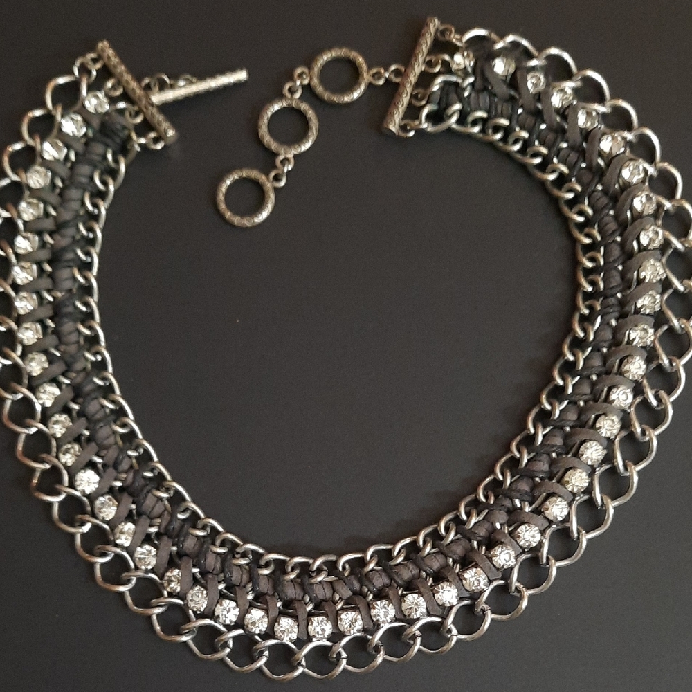 Premier Designs Silvertone Link Entwined W/ Suede & Crystal Necklace